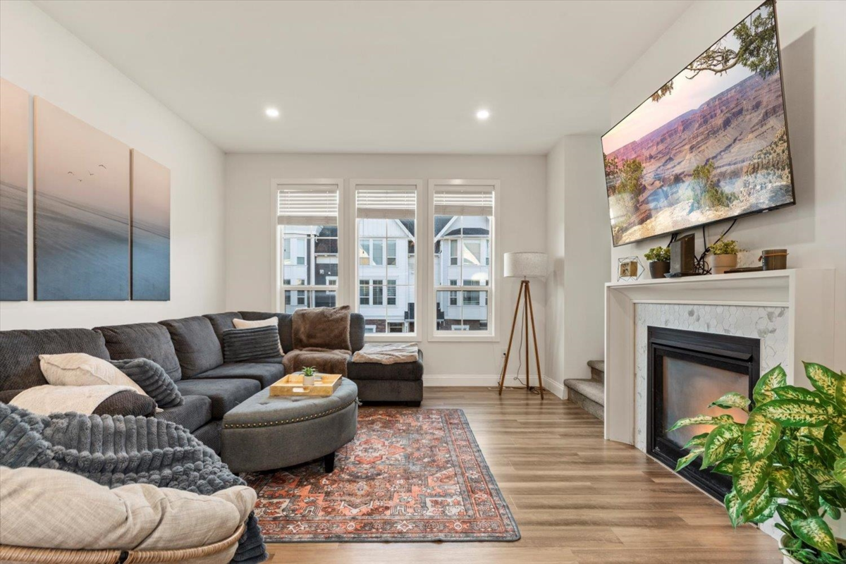 Basement Recreation Room Photo of 5548 Driftwood Street, Chilliwack, BC