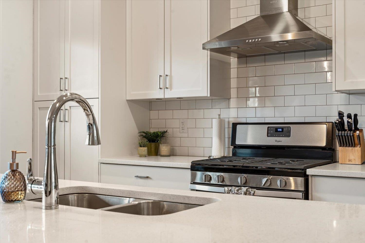 Bedroom 4 Photo of 5548 Driftwood Street, Chilliwack, BC