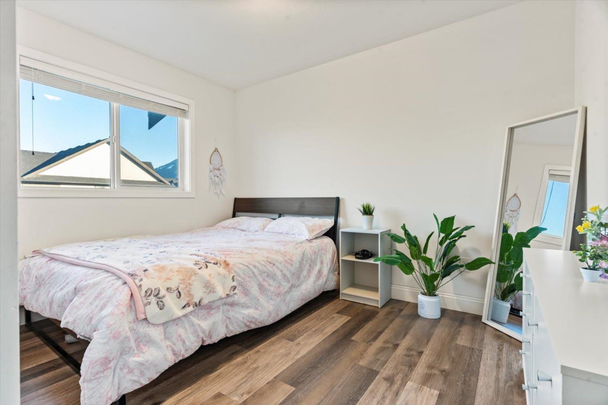 Garden / Landscaping Photo of 5548 Driftwood Street, Chilliwack, BC