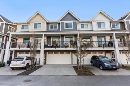 5548 Driftwood Street, Chilliwack, BC, Chilliwack — Row House (Non-Strata) for sale