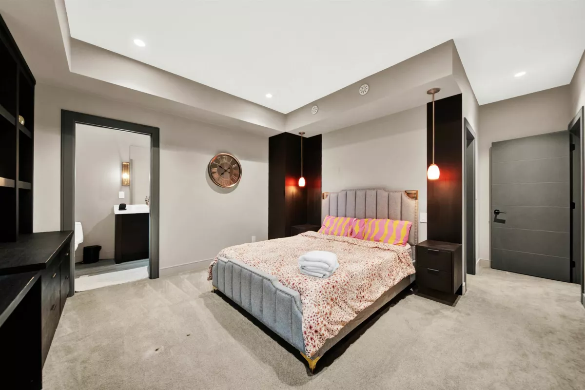 Entry Foyer Photo of 15957 39a Avenue, Surrey, BC