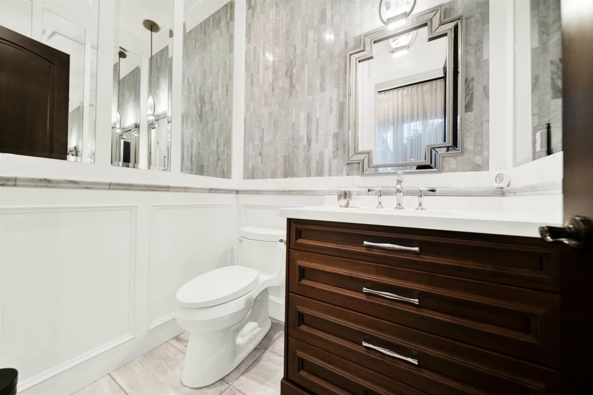 Garage Interior Photo of 15957 39a Avenue, Surrey, BC