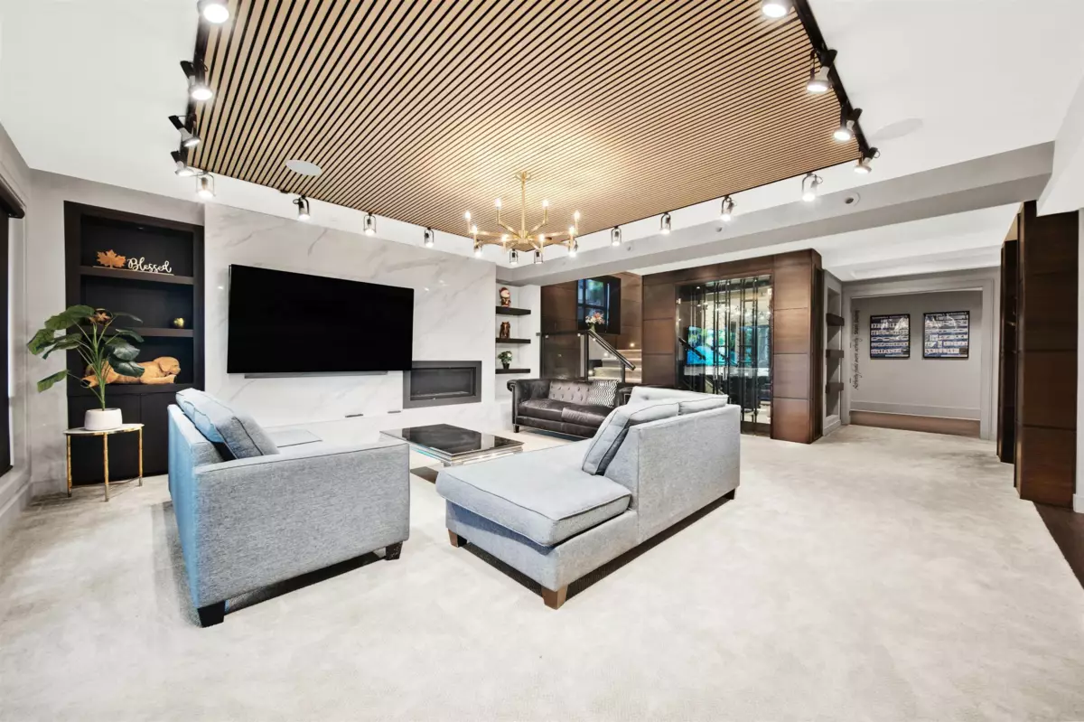 Guest Bathroom Photo of 15957 39a Avenue, Surrey, BC