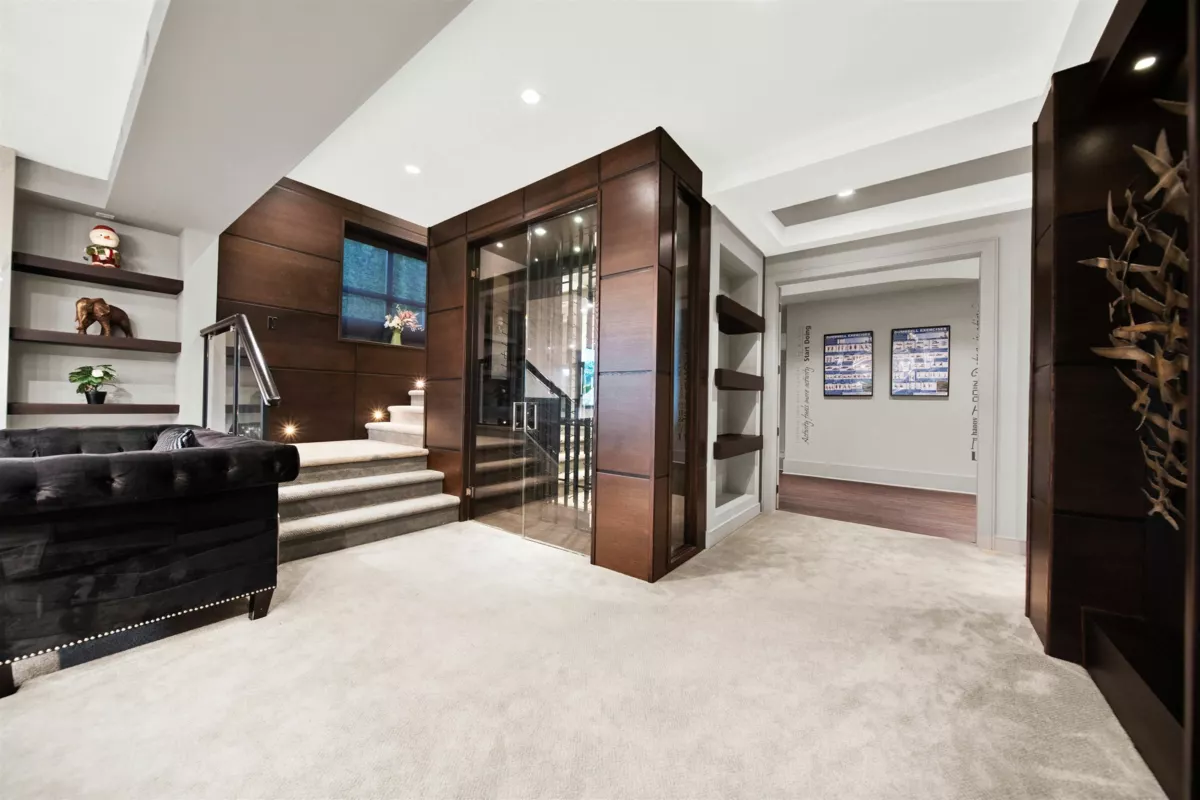 Primary Bathroom Photo of 15957 39a Avenue, Surrey, BC