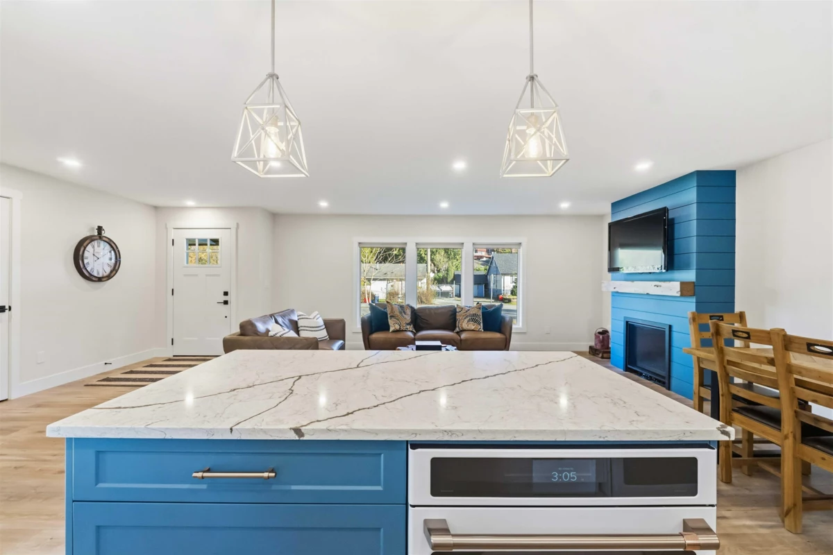 Kitchen Island Photo of 11953 221 Street, Maple Ridge, BC