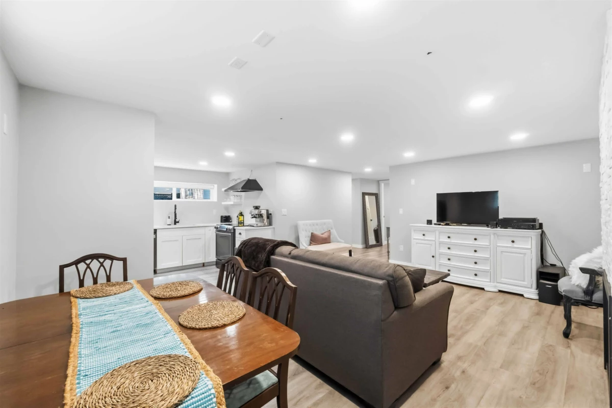 Outdoor Deck Photo of 11953 221 Street, Maple Ridge, BC