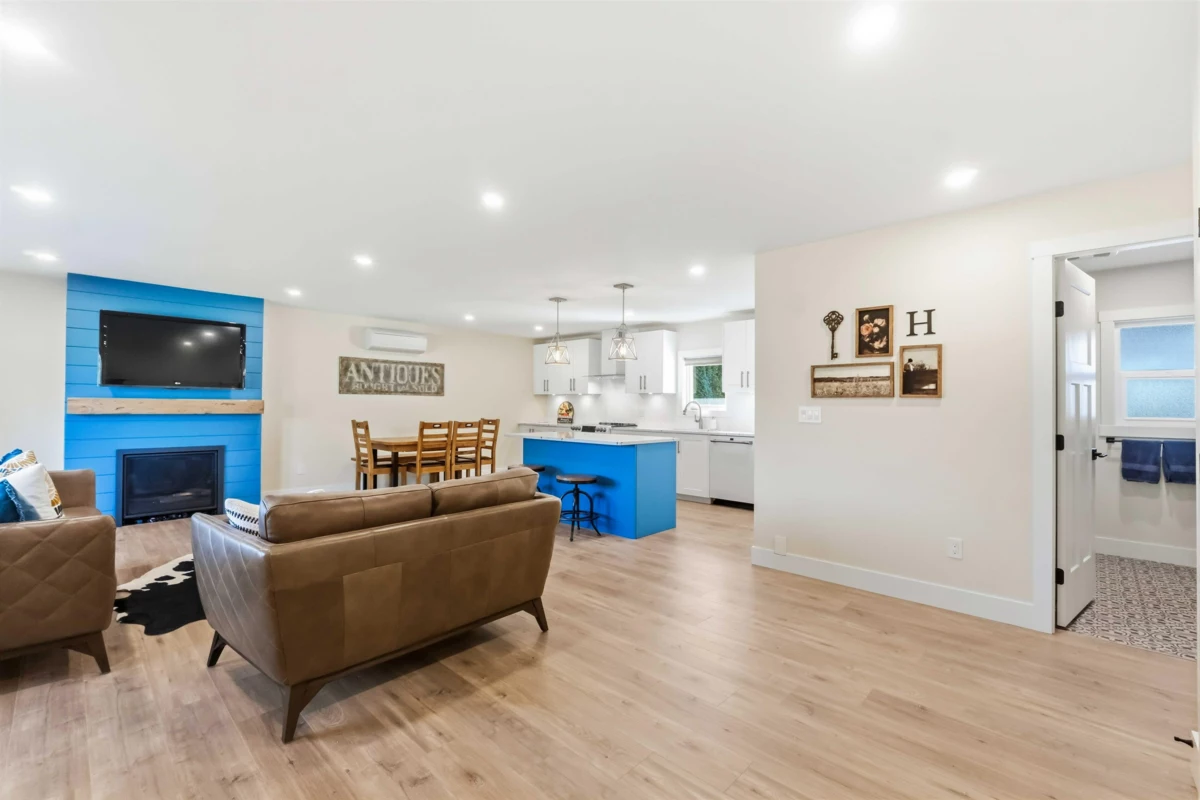 Pantry Photo of 11953 221 Street, Maple Ridge, BC