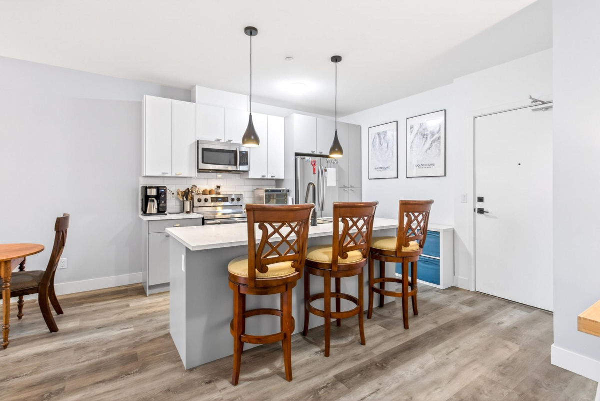 Bedroom 2 Photo of 303 12320 222 Street, Maple Ridge, BC