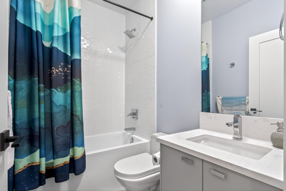 Entry Foyer Photo of 303 12320 222 Street, Maple Ridge, BC