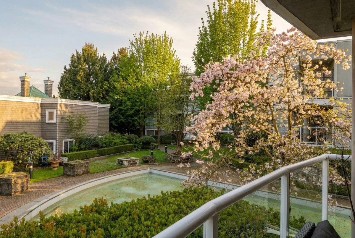 Backyard Photo of 212 8450 Jellicoe Street, Vancouver, BC