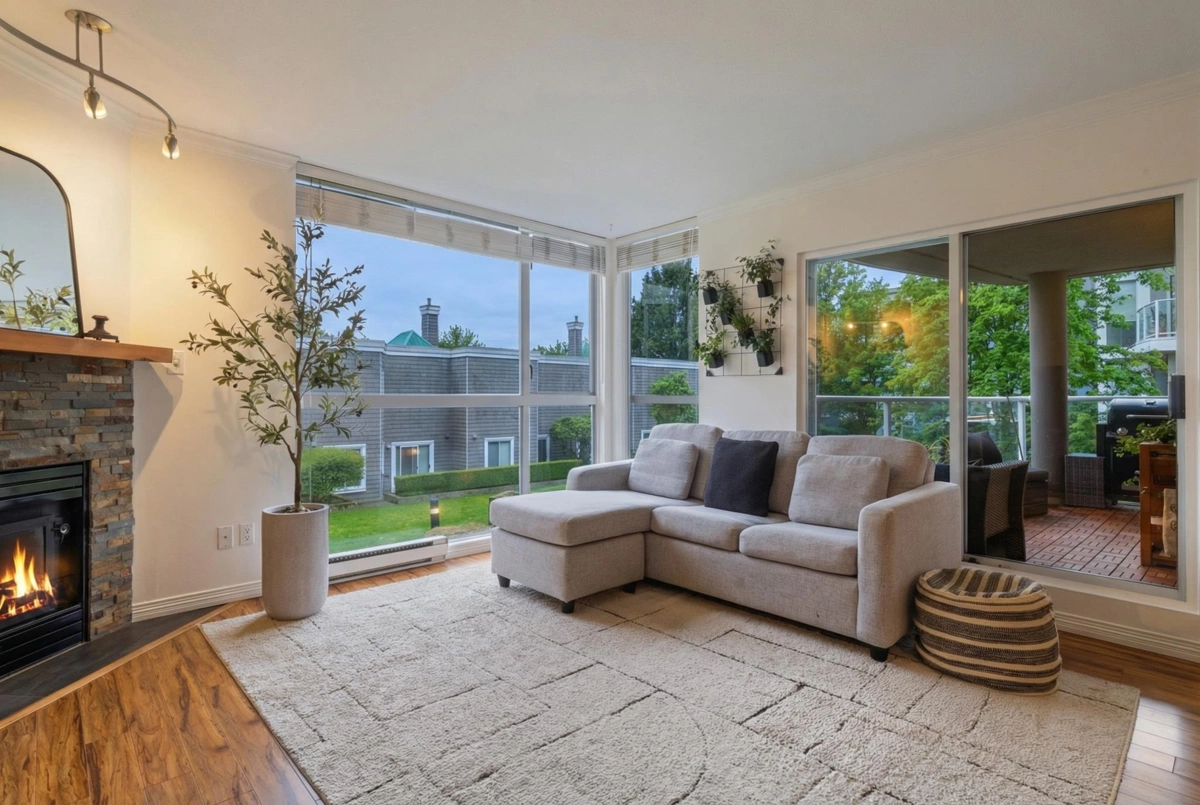 Family Room Photo of 212 8450 Jellicoe Street, Vancouver, BC