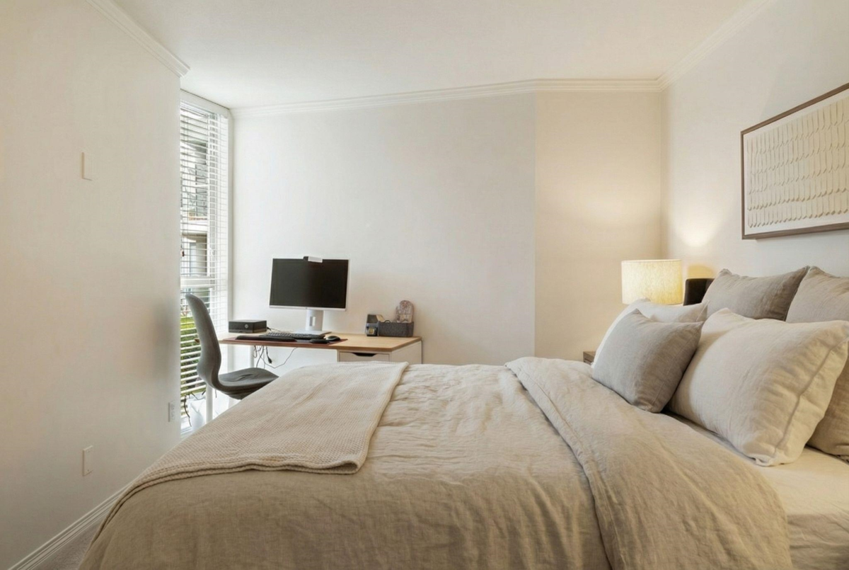 Laundry Room Photo of 212 8450 Jellicoe Street, Vancouver, BC