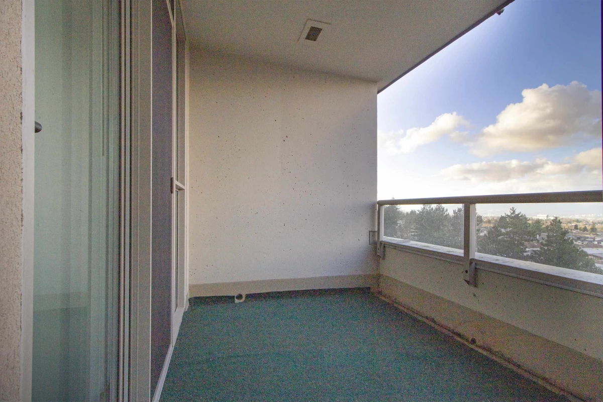 Primary Bedroom Photo of 705 6055 Nelson Avenue, Burnaby, BC