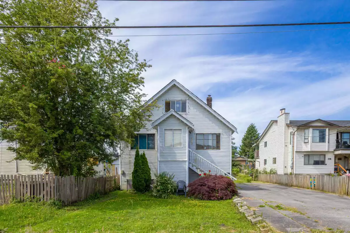 Exterior Rear Photo of 316 Pembina Street, New Westminster, BC