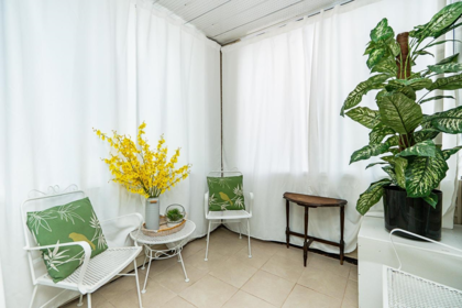 Outdoor Patio Photo of 212 15991 Thrift Avenue, White Rock, BC