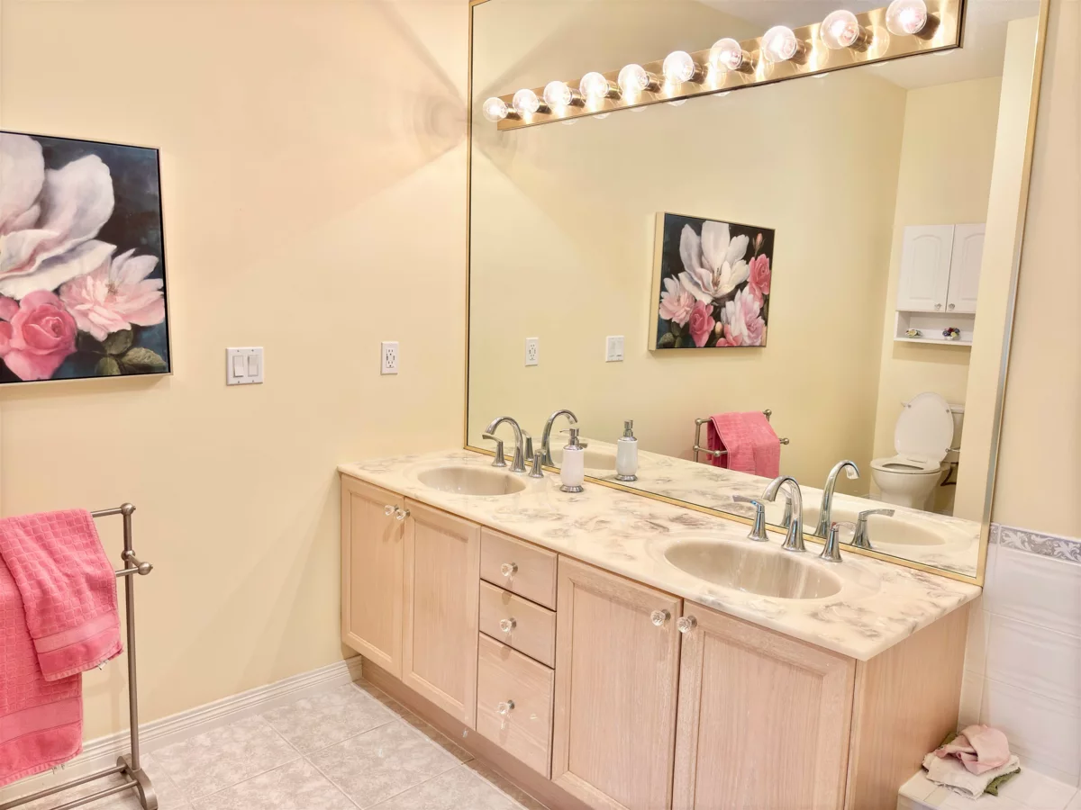 Bedroom 3 Photo of 65 2533 152 Street, Surrey, BC