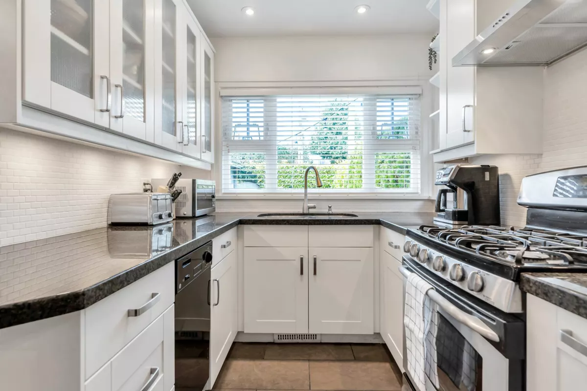 Bedroom 3 Photo of 3955 Dunbar Street, Vancouver, BC