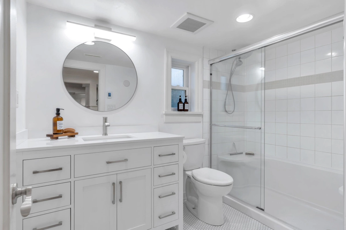 Front Yard Photo of 3955 Dunbar Street, Vancouver, BC