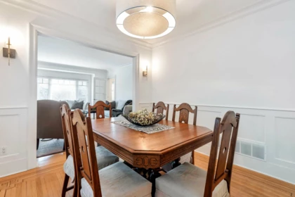 Breakfast Nook Photo of 3955 Dunbar Street, Vancouver, BC