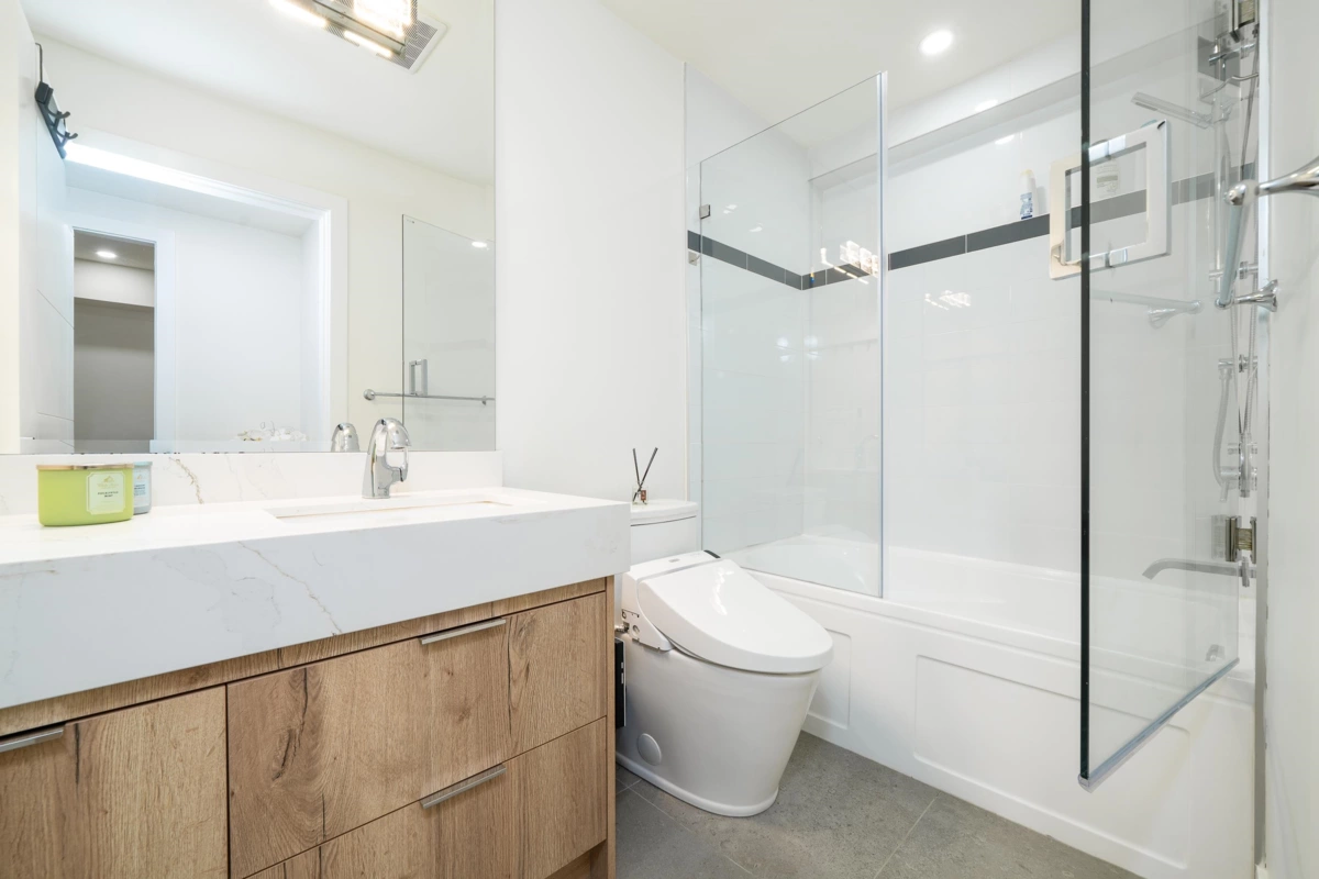 Outdoor Deck Photo of 1 369 E 16th Avenue, Vancouver, BC