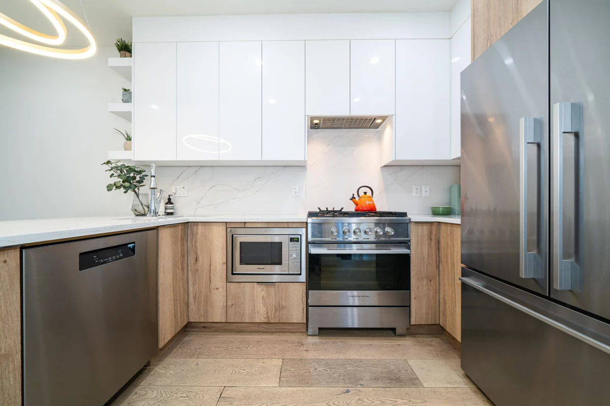 Pantry Photo of 1 369 E 16th Avenue, Vancouver, BC