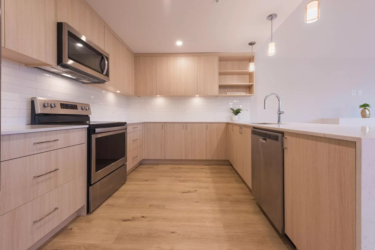 Kitchen Island Photo of 9 1928 Woodside Boulevard, Agassiz, BC
