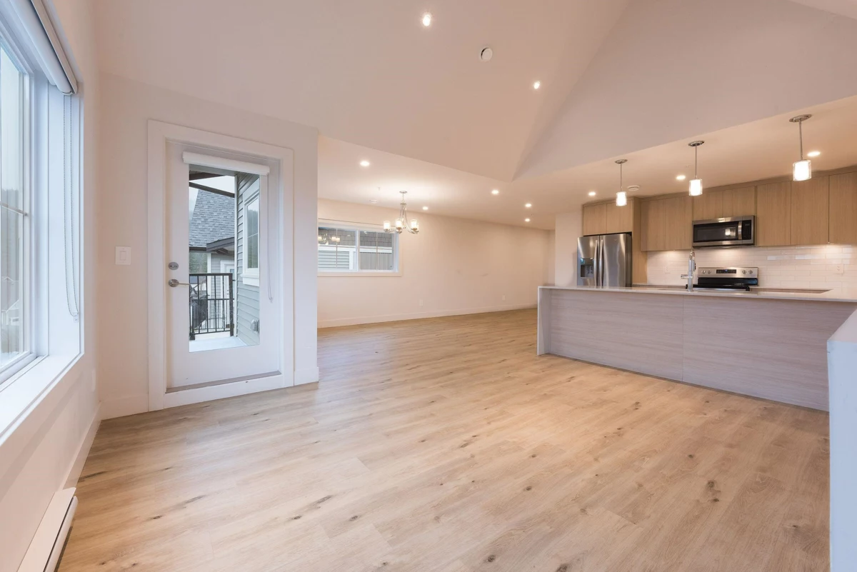 Primary Bathroom Photo of 9 1928 Woodside Boulevard, Agassiz, BC