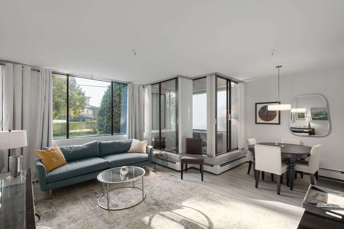 Exterior Front Photo of 101 1737 Duchess Avenue, West Vancouver, BC