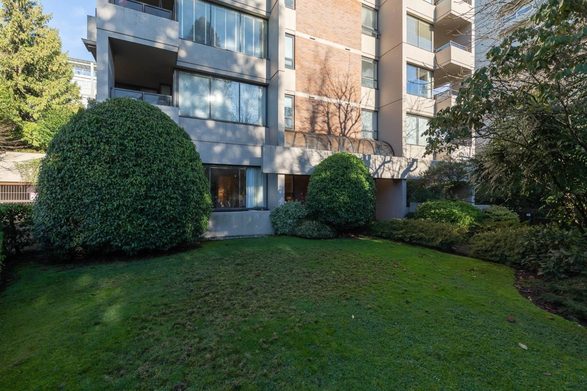 Office / Den Photo of 101 1737 Duchess Avenue, West Vancouver, BC