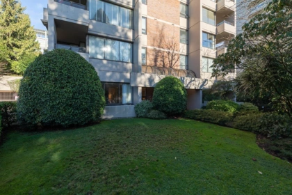Office / Den Photo of 101 1737 Duchess Avenue, West Vancouver, BC