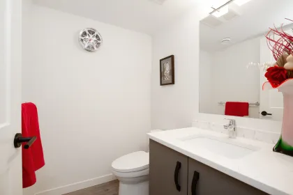 Kitchen Island Photo of 56 5945 176a Street, Surrey, BC