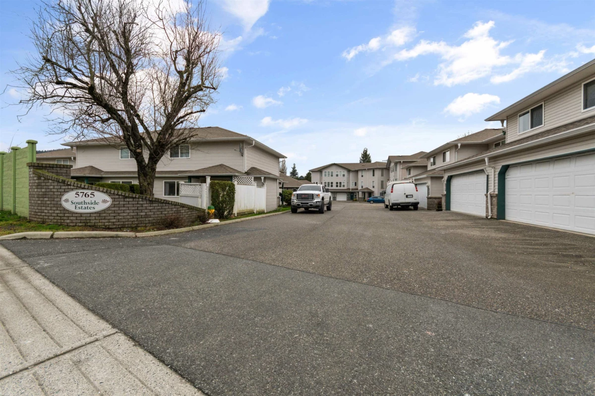 Exterior Front Photo of 308 5765 Vedder Road, Chilliwack, BC