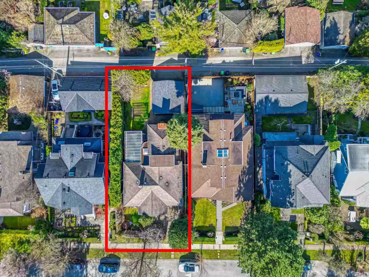 Laundry Room Photo of 1987 W 37th Avenue, Vancouver, BC