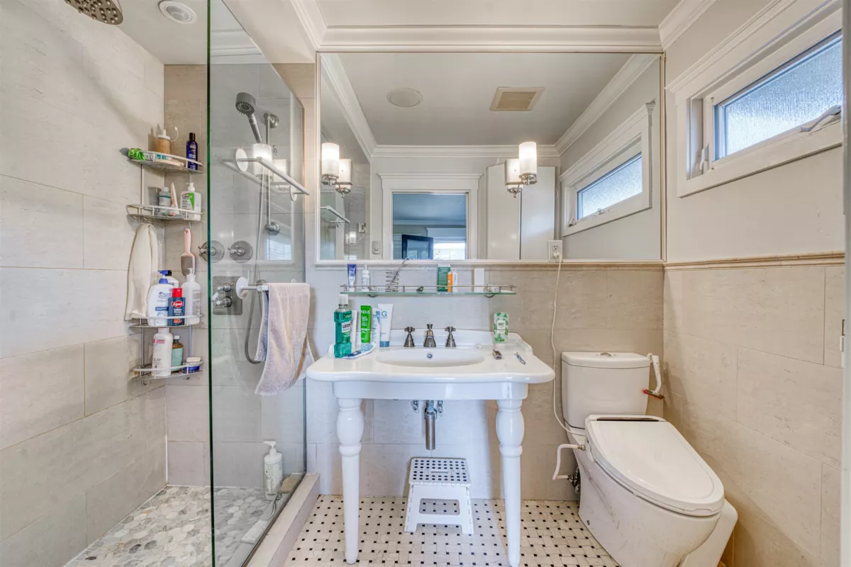 Loft / Bonus Room Photo of 1987 W 37th Avenue, Vancouver, BC