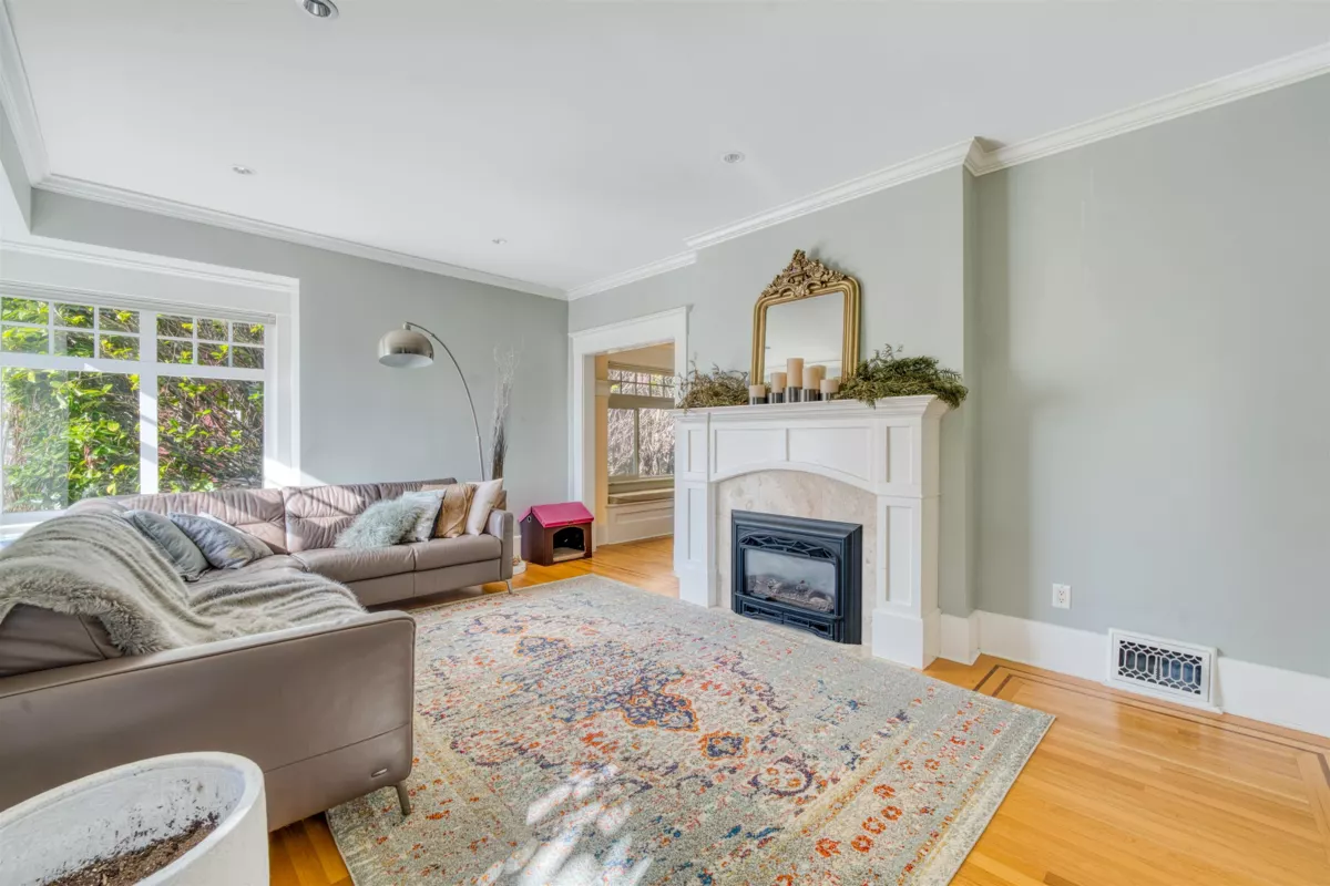 Pantry Photo of 1987 W 37th Avenue, Vancouver, BC