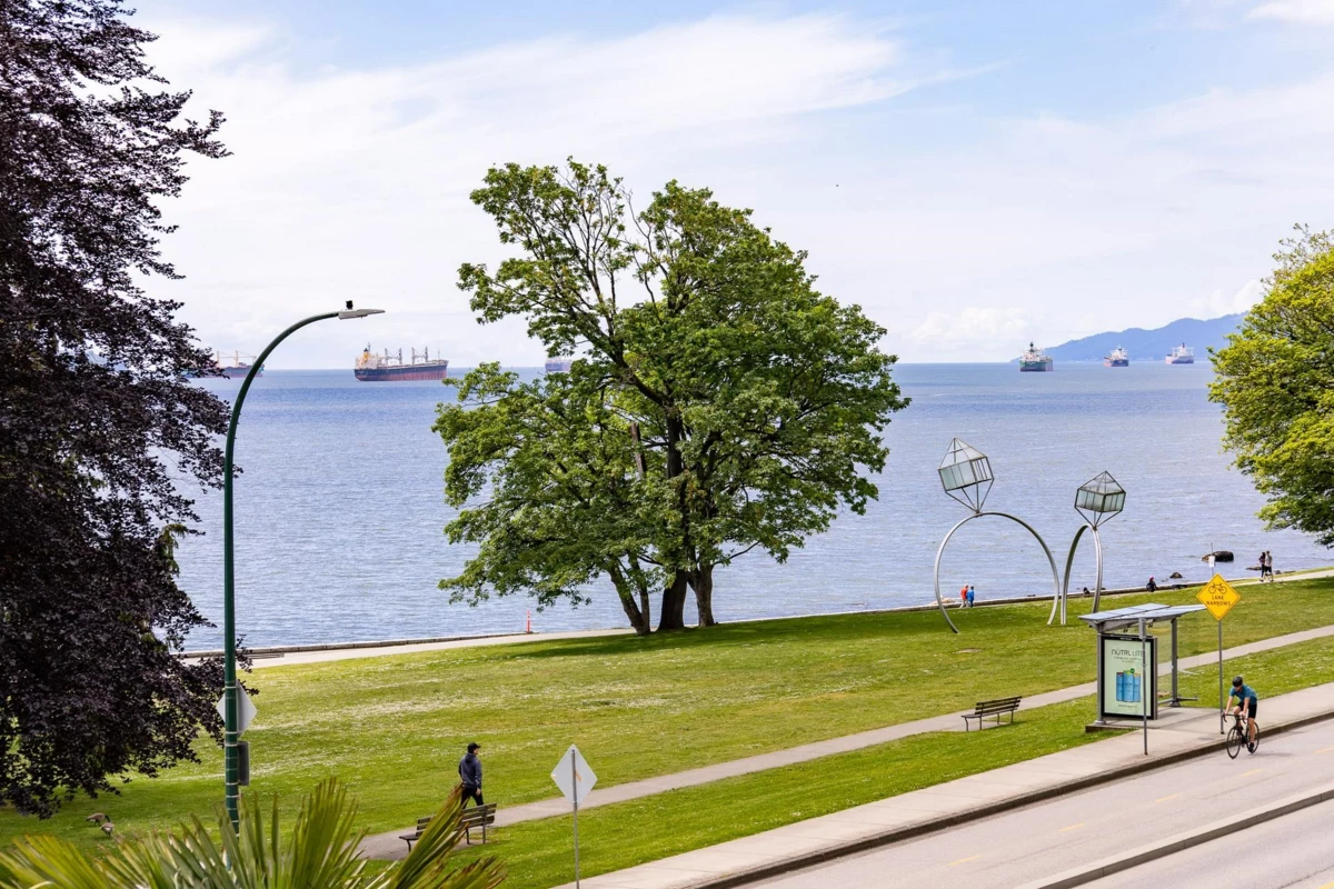 Bedroom 2 Photo of 3B 1403 Beach Avenue, Vancouver, BC