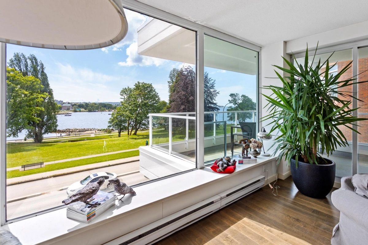 Exterior Rear Photo of 3B 1403 Beach Avenue, Vancouver, BC