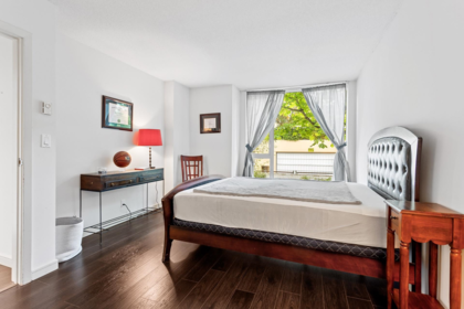 Bedroom 4 Photo of 3B 1403 Beach Avenue, Vancouver, BC