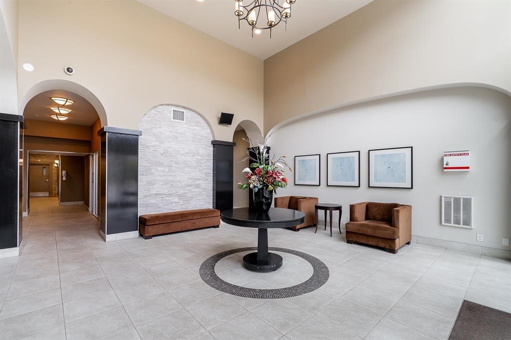 Backyard Photo of 2301 280 Ross Drive, New Westminster, BC