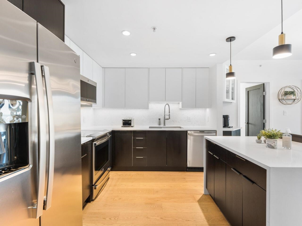 Bedroom 2 Photo of 2301 280 Ross Drive, New Westminster, BC