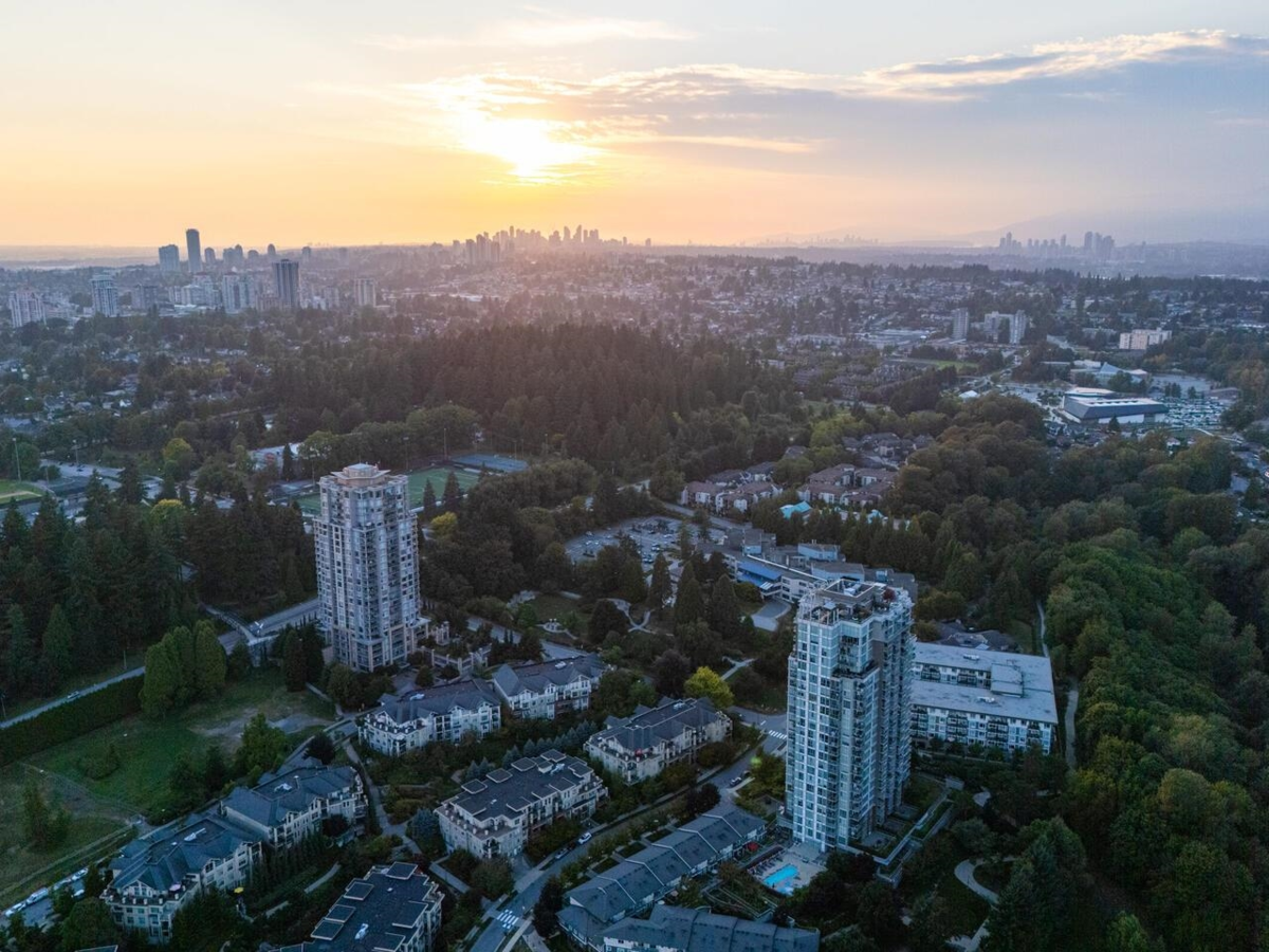 Garage Interior Photo of 2301 280 Ross Drive, New Westminster, BC