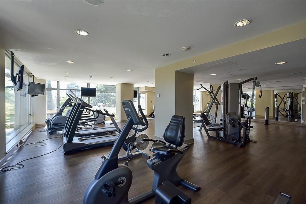 Garden / Landscaping Photo of 2301 280 Ross Drive, New Westminster, BC