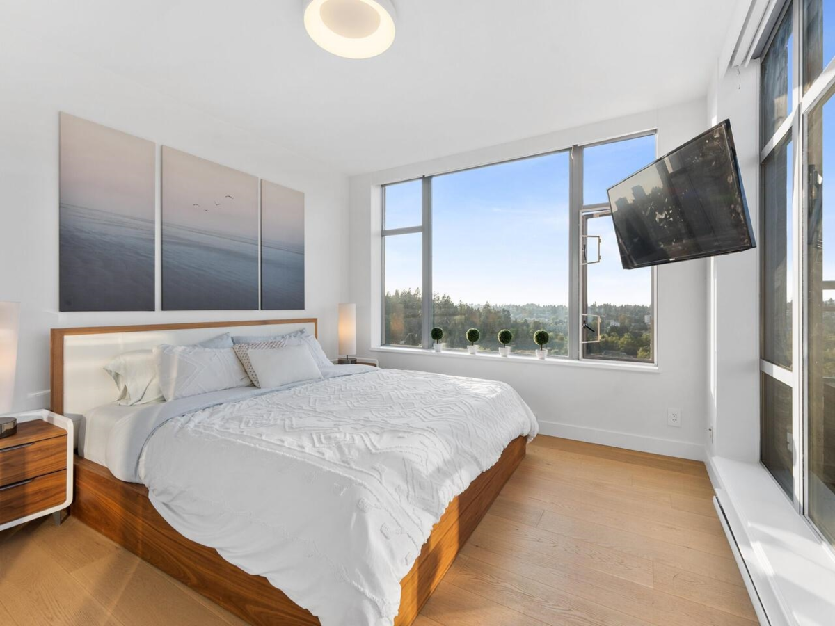 Guest Bathroom Photo of 2301 280 Ross Drive, New Westminster, BC