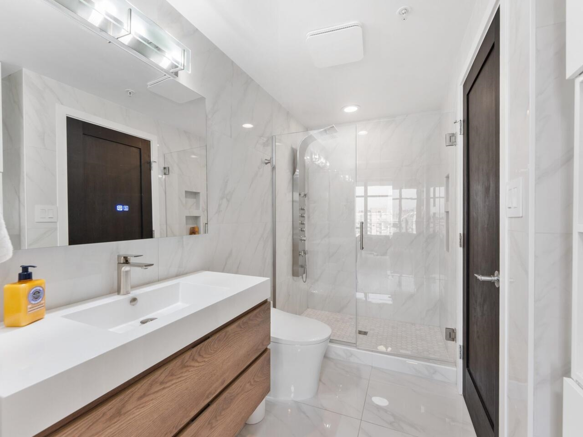 Loft / Bonus Room Photo of 2301 280 Ross Drive, New Westminster, BC