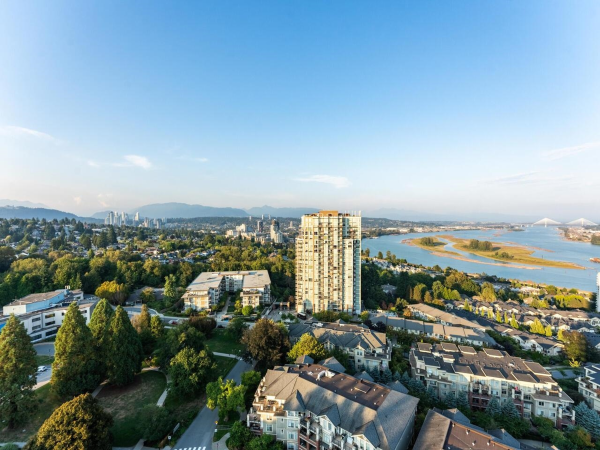 Staircase Photo of 2301 280 Ross Drive, New Westminster, BC