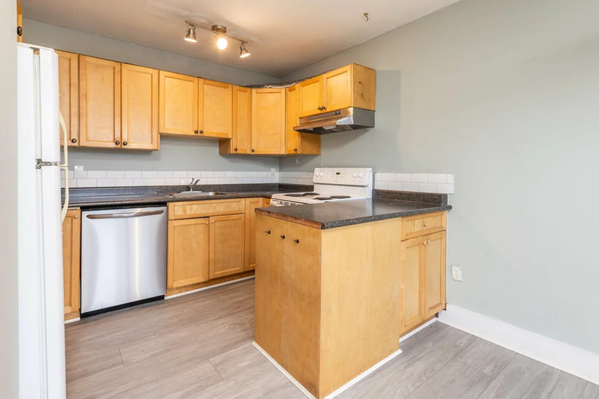 Basement Recreation Room Photo of 14788 Gordon Avenue, White Rock, BC