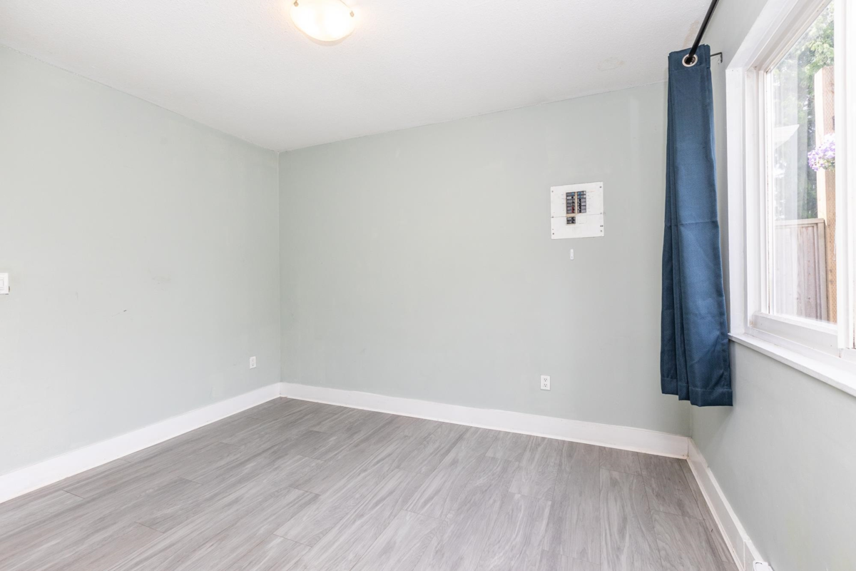 Staircase Photo of 14788 Gordon Avenue, White Rock, BC