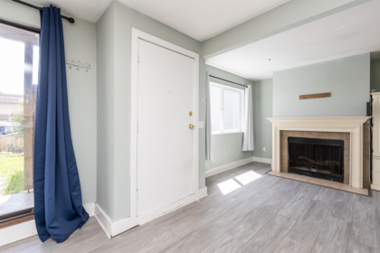 Walk-In Closet Photo of 14788 Gordon Avenue, White Rock, BC