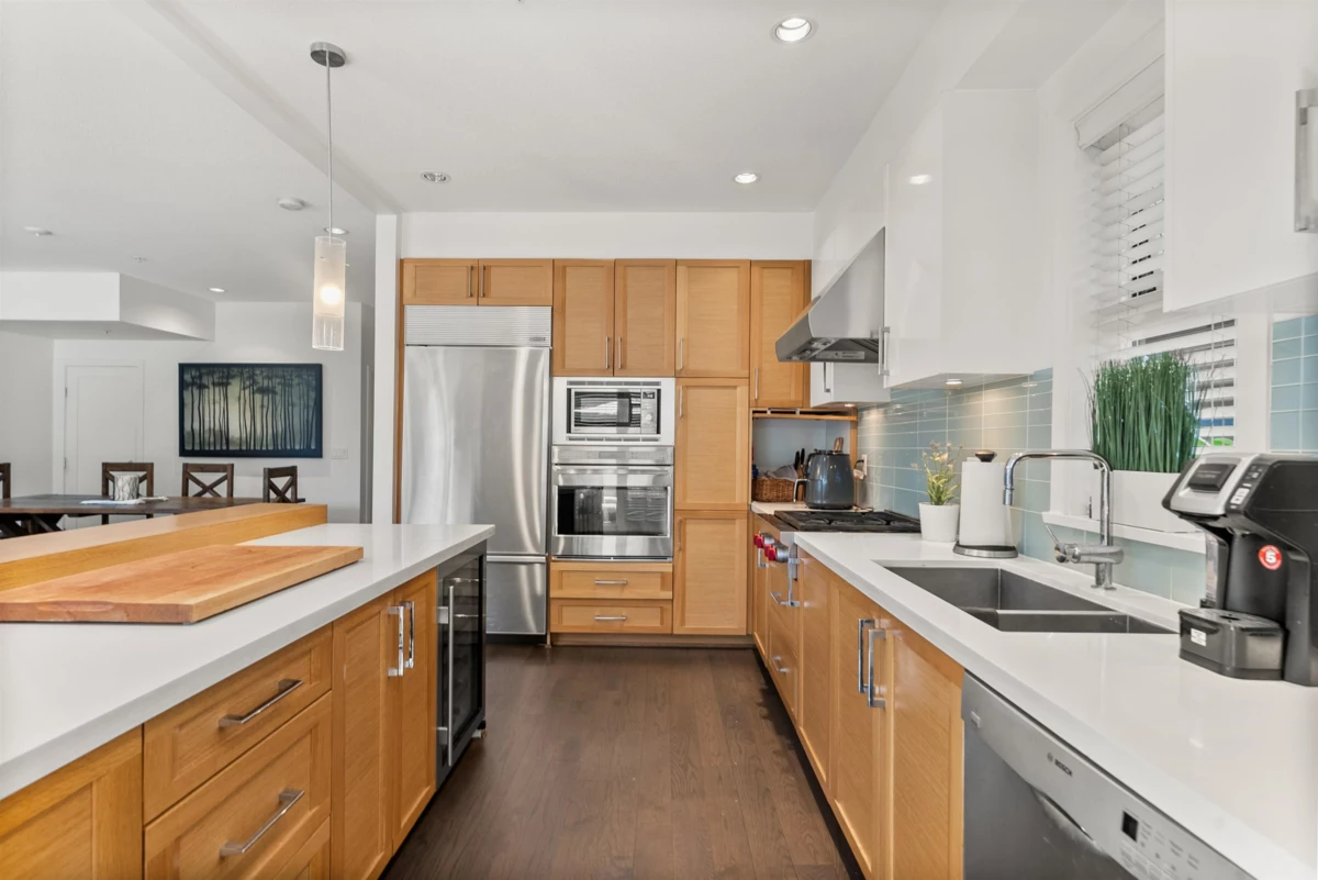 Guest Bathroom Photo of 41 3639 Aldercrest Drive, North Vancouver, BC