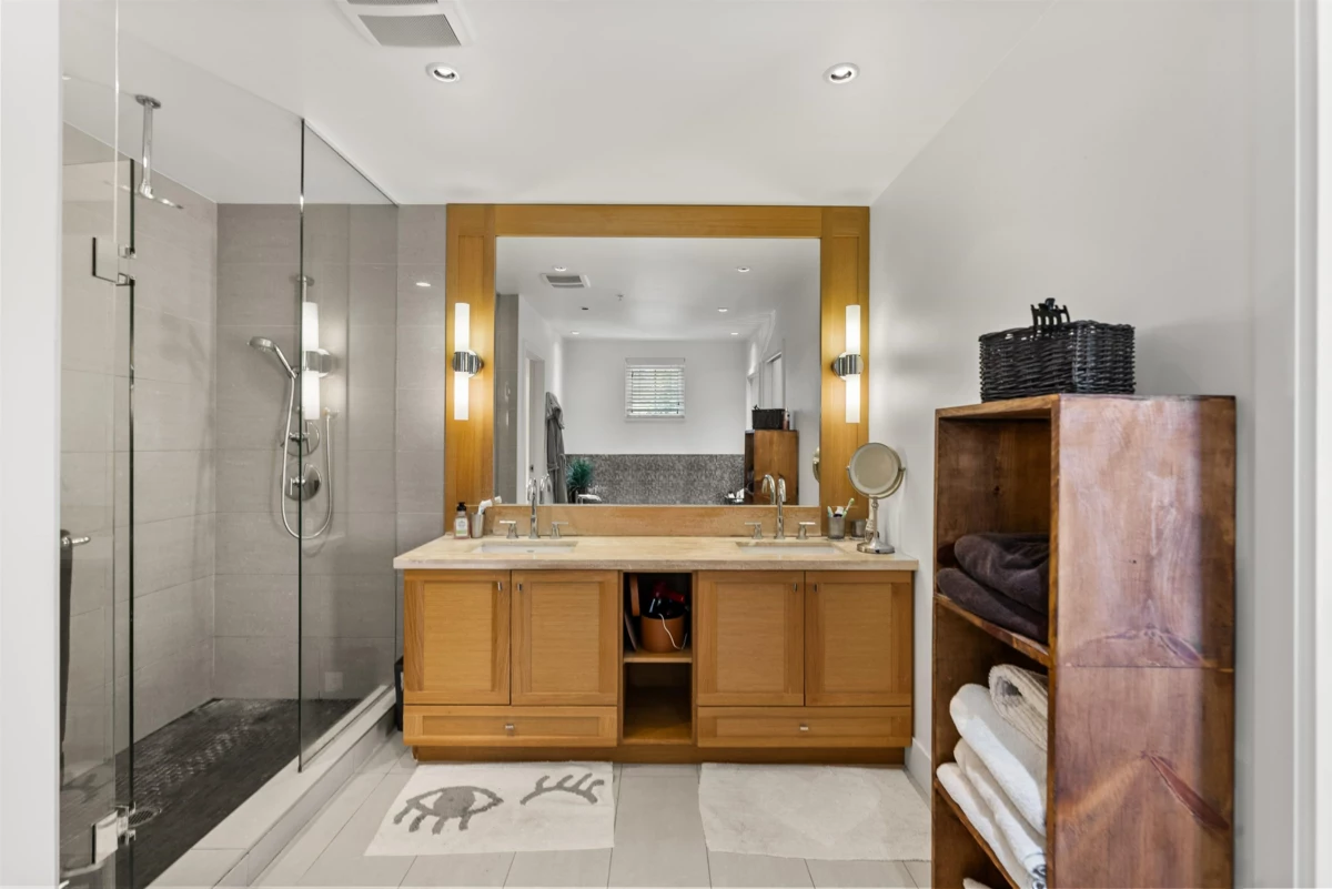 Mudroom Photo of 41 3639 Aldercrest Drive, North Vancouver, BC